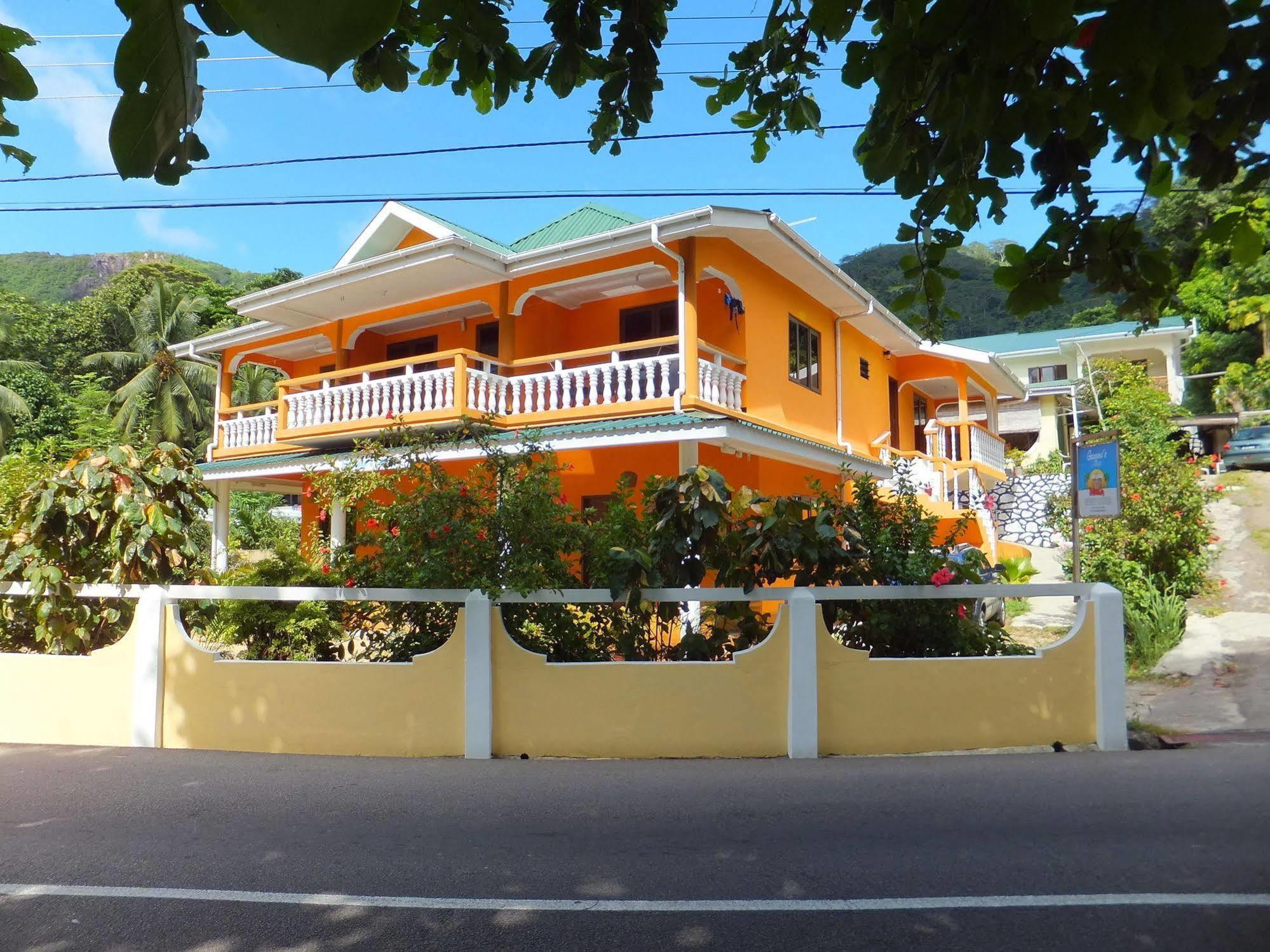 Georgina'S Cottage Beau Vallon  Exterior foto
